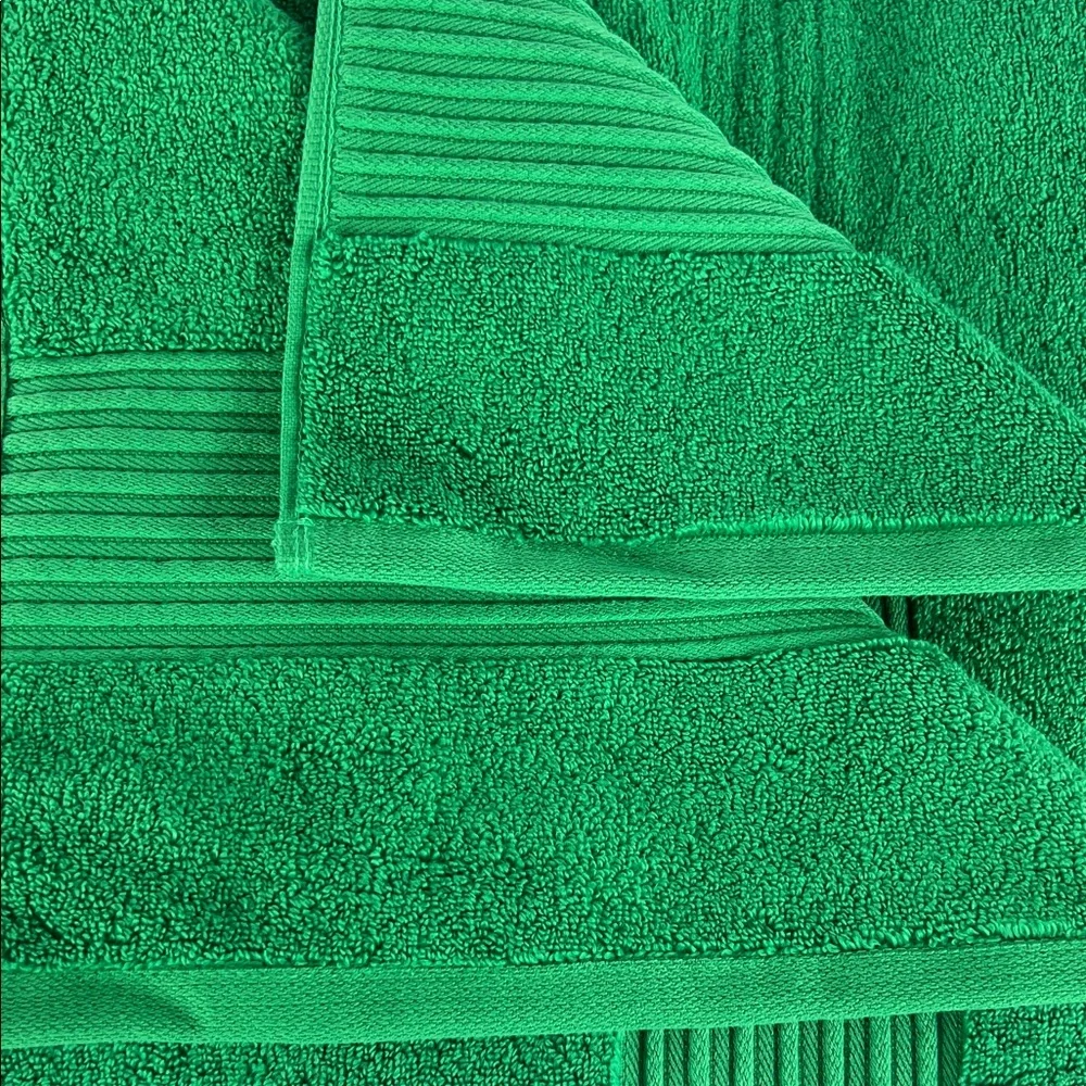 Kate Spade Bath Towel Set Vibrant Kelly Green Cotton Soft Plush Set of 2 NEW